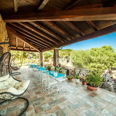 Cozy In With Outdoor Swimming Pool Holiday home